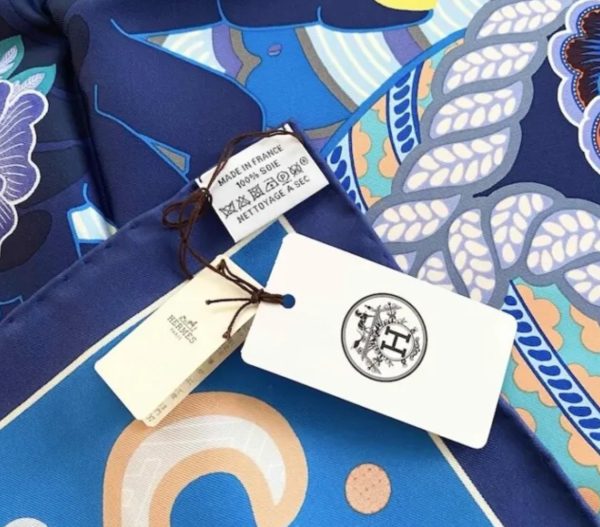 Duo Cosmique Hermes at Omotosando Limited Edition care tag